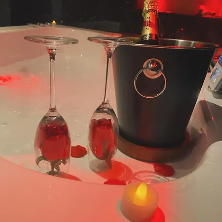 Spicy - Proche Et Cannes - Jacuzzi Privatif - Piscine Vue דירה