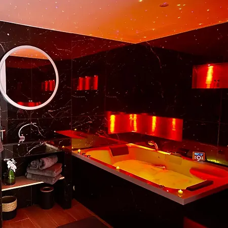 Suite Spicy Love - Proche Nice Et Cannes - Jacuzzi Privatif - Piscine Vue Mer Villeneuve-Loubet