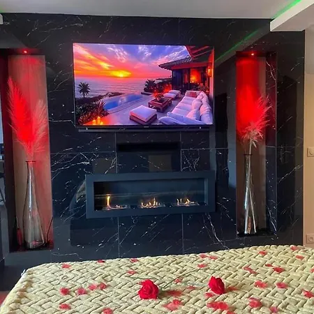 Suite Spicy Love - Proche Nice Et Cannes - Jacuzzi Privatif - Piscine Vue Mer * Villeneuve-Loubet