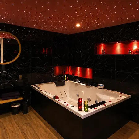 Spicy Prestige Vue Jacuzzi Privatif, Piscine Et Cheminée Apartment *